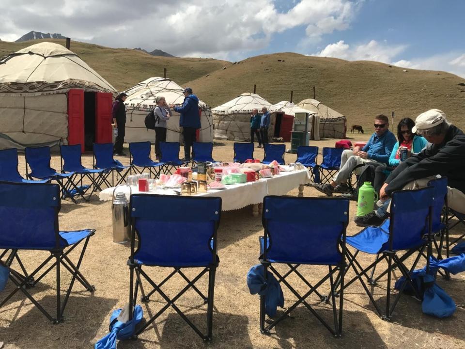 Pamir Nomad Yurt Camp Hotel Kara-Kavak Екстериор снимка