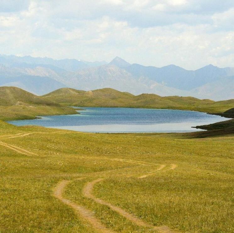Pamir Nomad Yurt Camp Hotel Kara-Kavak Екстериор снимка